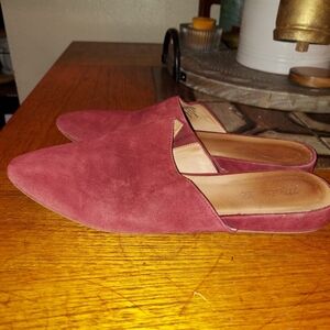 Madewell Wine Muless 9.5 Suede Almond Toe Work Brunch